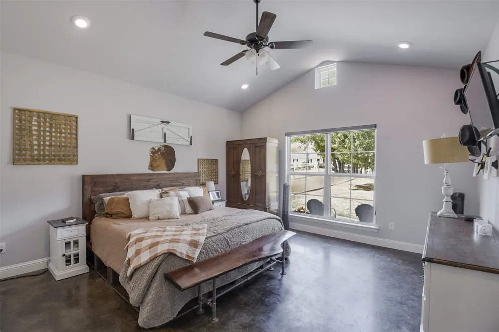 161 Laurie Lane Waxahachie, TX 75165