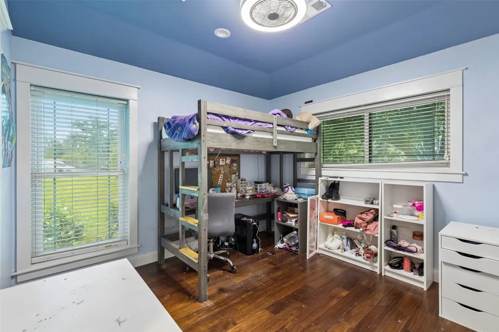 160 Cedarcrest Lane Double Oak, TX 75077