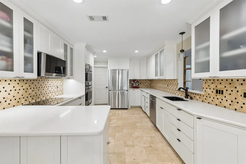 160 Cedarcrest Lane Double Oak, TX 75077