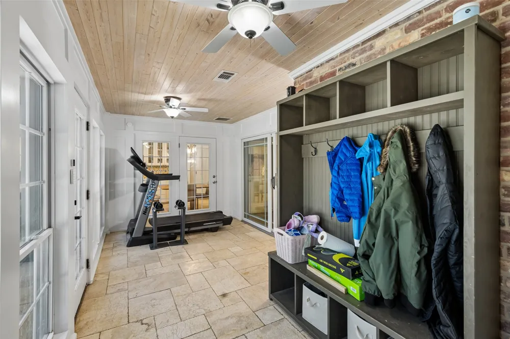 160 Cedarcrest Lane Double Oak, TX 75077