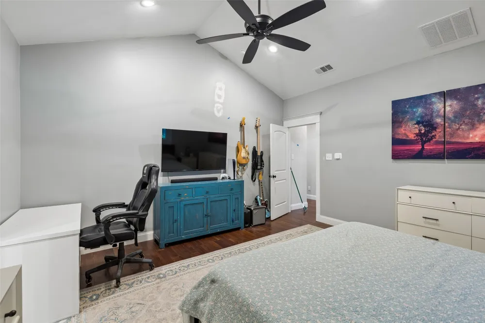 160 Cedarcrest Lane Double Oak, TX 75077