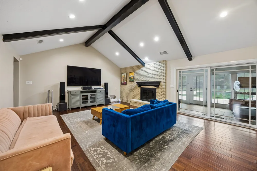 160 Cedarcrest Lane Double Oak, TX 75077