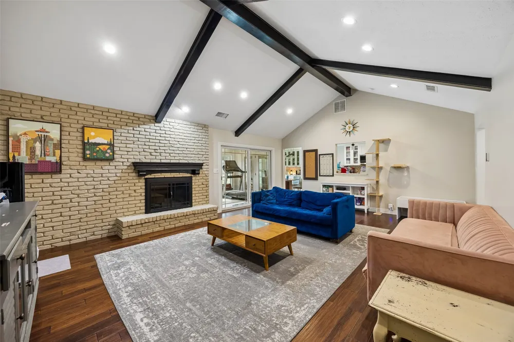 160 Cedarcrest Lane Double Oak, TX 75077