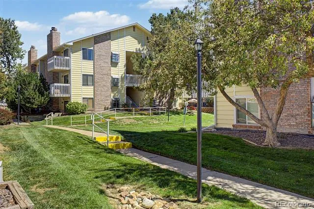 12506 E Cornell Avenue #302 Aurora, CO 80014