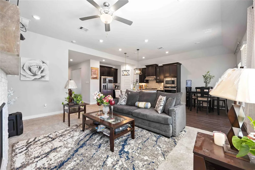 21403 Hartwig Court Tomball, TX 77375