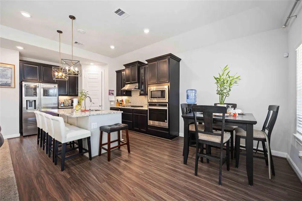21403 Hartwig Court Tomball, TX 77375