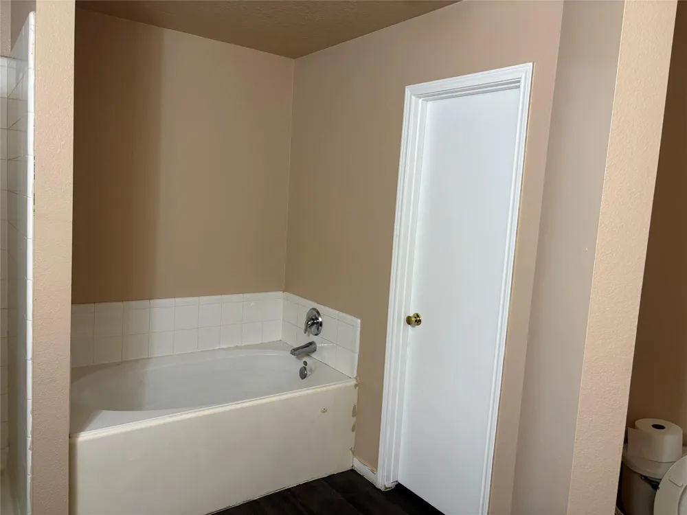 1410 Seafield Drive Channelview, TX 77530