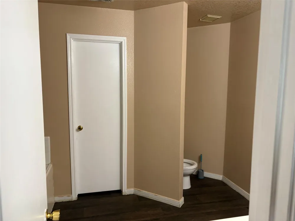 1410 Seafield Drive Channelview, TX 77530