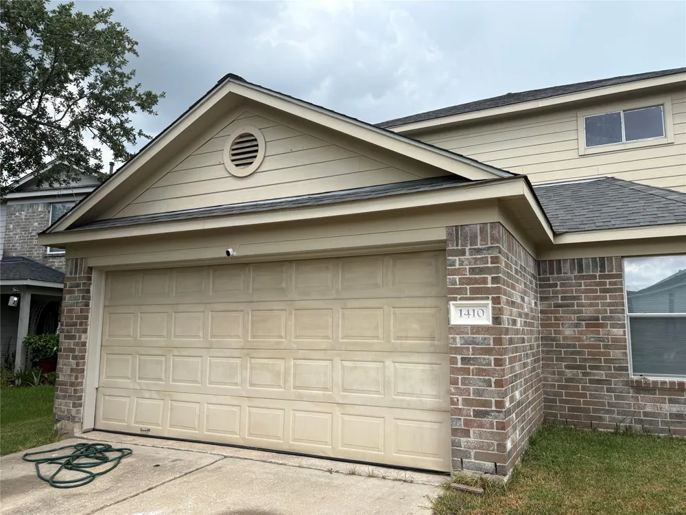 1410 Seafield Drive Channelview, TX 77530