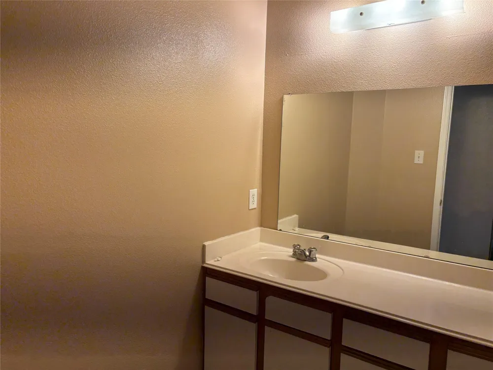 1410 Seafield Drive Channelview, TX 77530