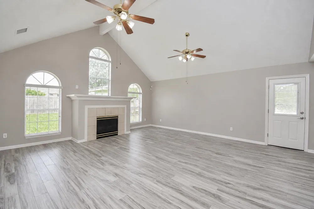 2214 Meadows Boulevard League City, TX 77573