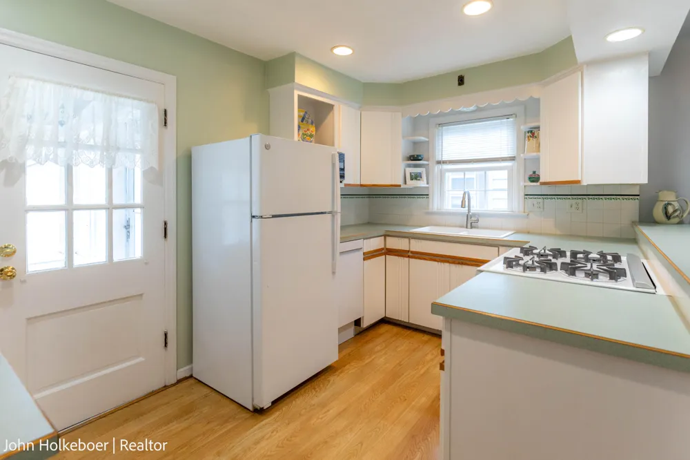 2226 College Avenue SE Grand Rapids, MI 49507