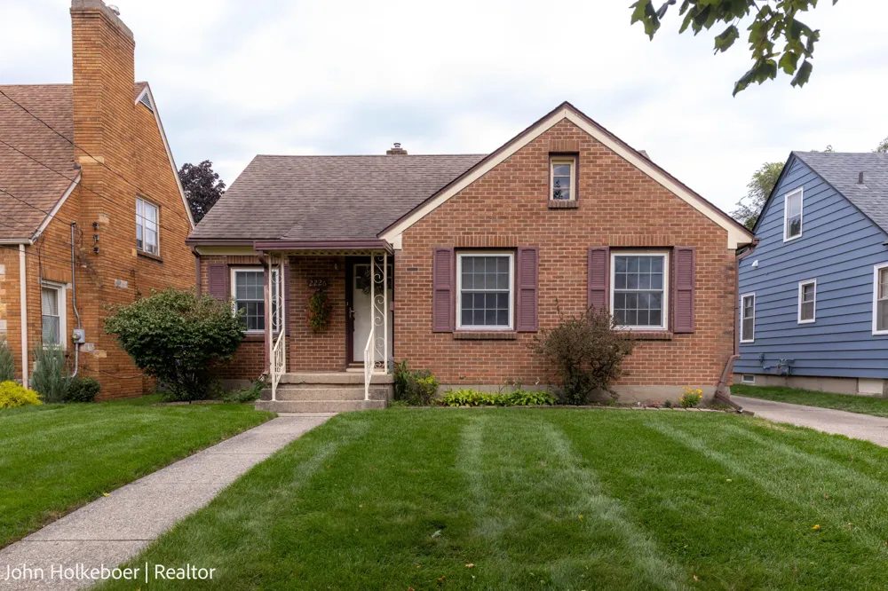 2226 College Avenue SE Grand Rapids, MI 49507