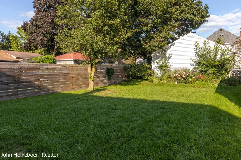 2226 College Avenue SE Grand Rapids, MI 49507