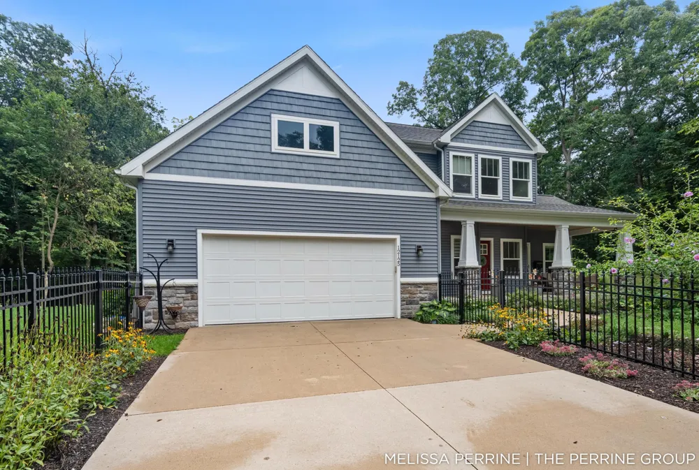 12125 Cherry Creek Ridge NE Lowell, MI 49331