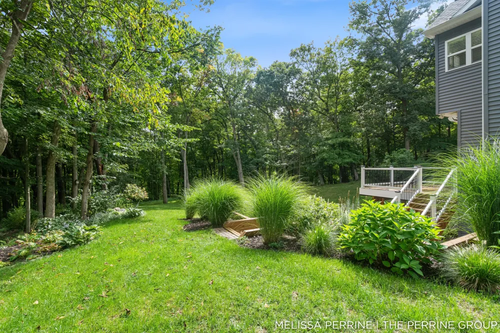 12125 Cherry Creek Ridge NE Lowell, MI 49331