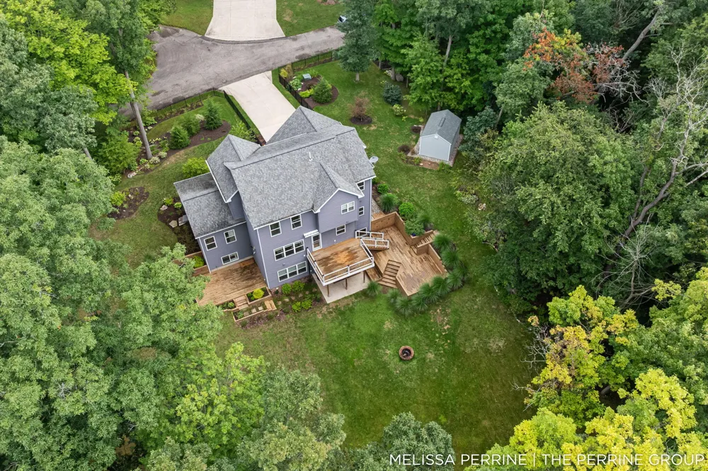 12125 Cherry Creek Ridge NE Lowell, MI 49331