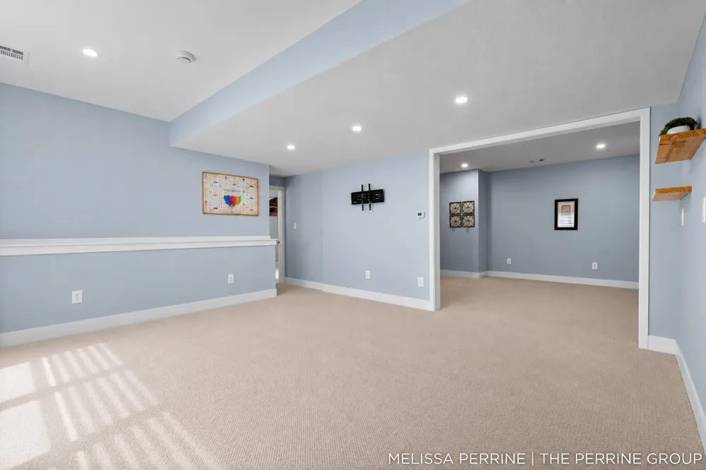 12125 Cherry Creek Ridge NE Lowell, MI 49331