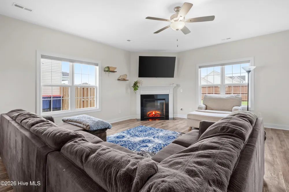 1818 Olde Towne Pointe Boulevard Jacksonville, NC 28546