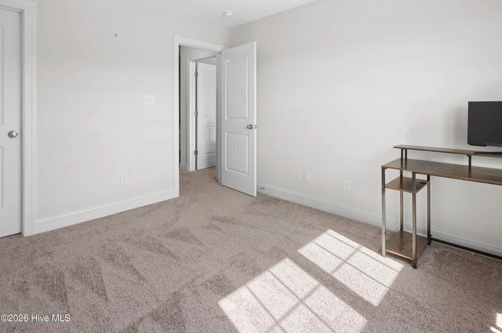 1818 Olde Towne Pointe Boulevard Jacksonville, NC 28546