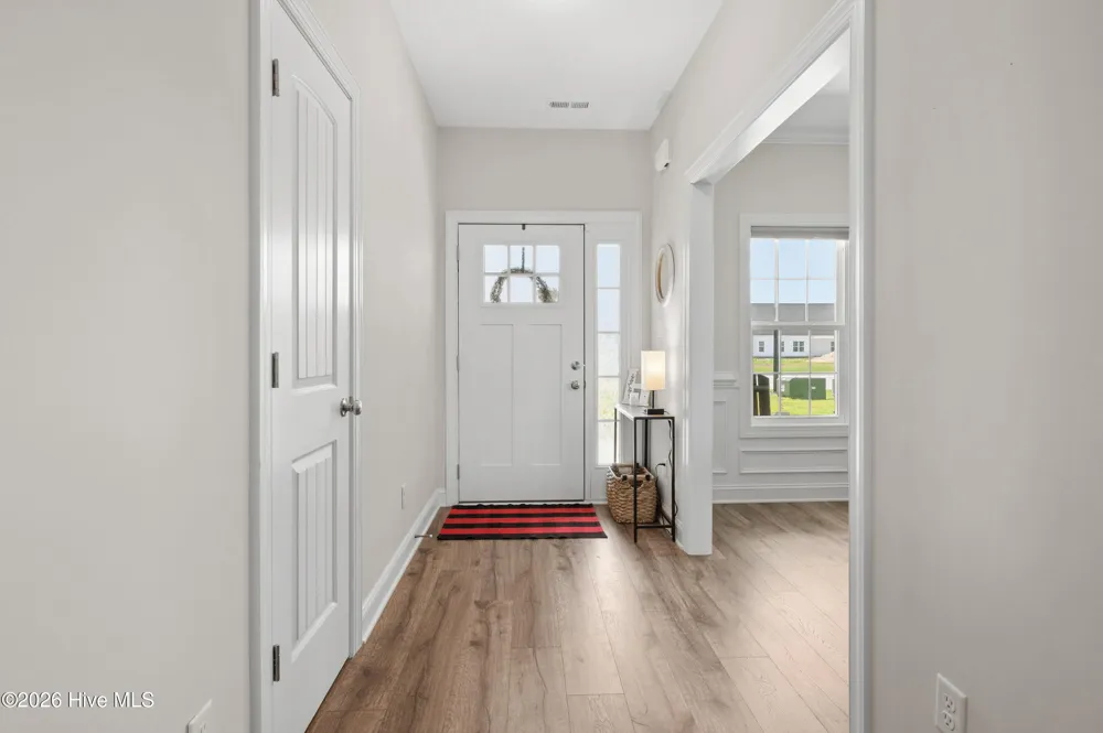 1818 Olde Towne Pointe Boulevard Jacksonville, NC 28546