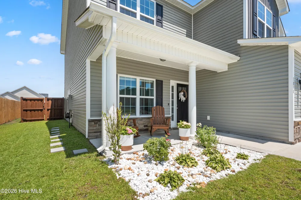 1818 Olde Towne Pointe Boulevard Jacksonville, NC 28546