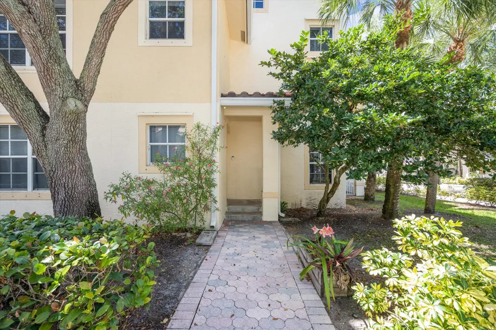 4822 Chancellor Drive #23 Jupiter, FL 33458
