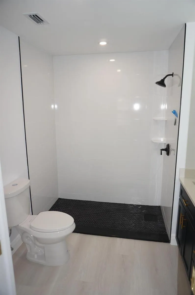 1513 39TH STREET West Palm Beach, FL 33407