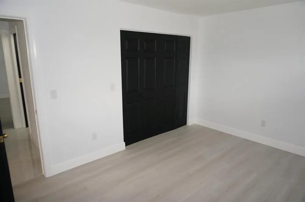 1513 39TH STREET West Palm Beach, FL 33407