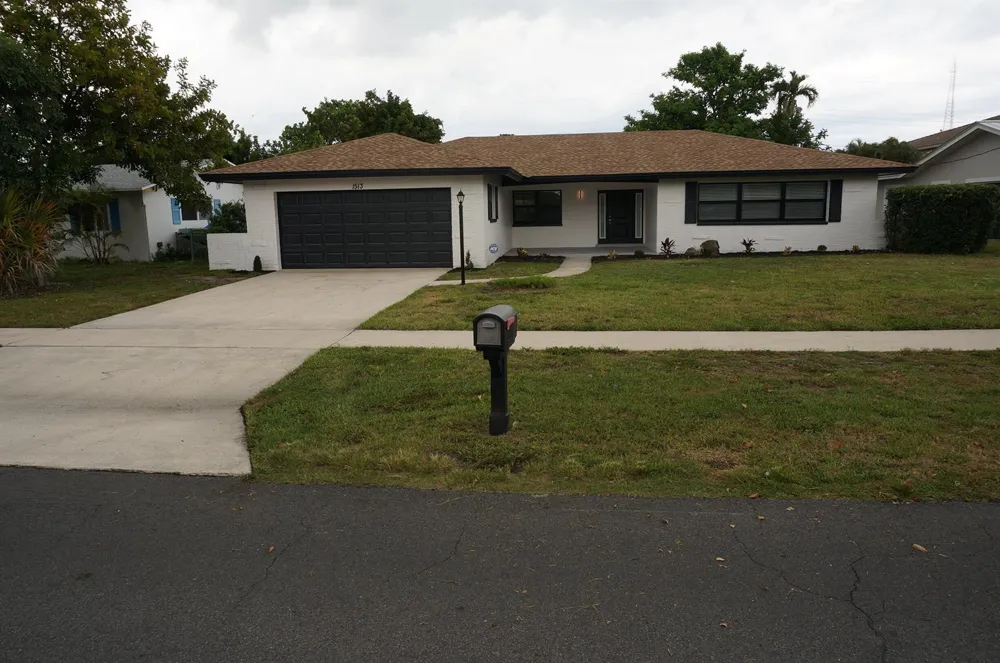 1513 39TH STREET West Palm Beach, FL 33407