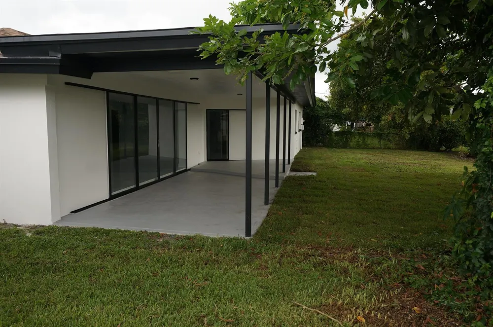 1513 39TH STREET West Palm Beach, FL 33407