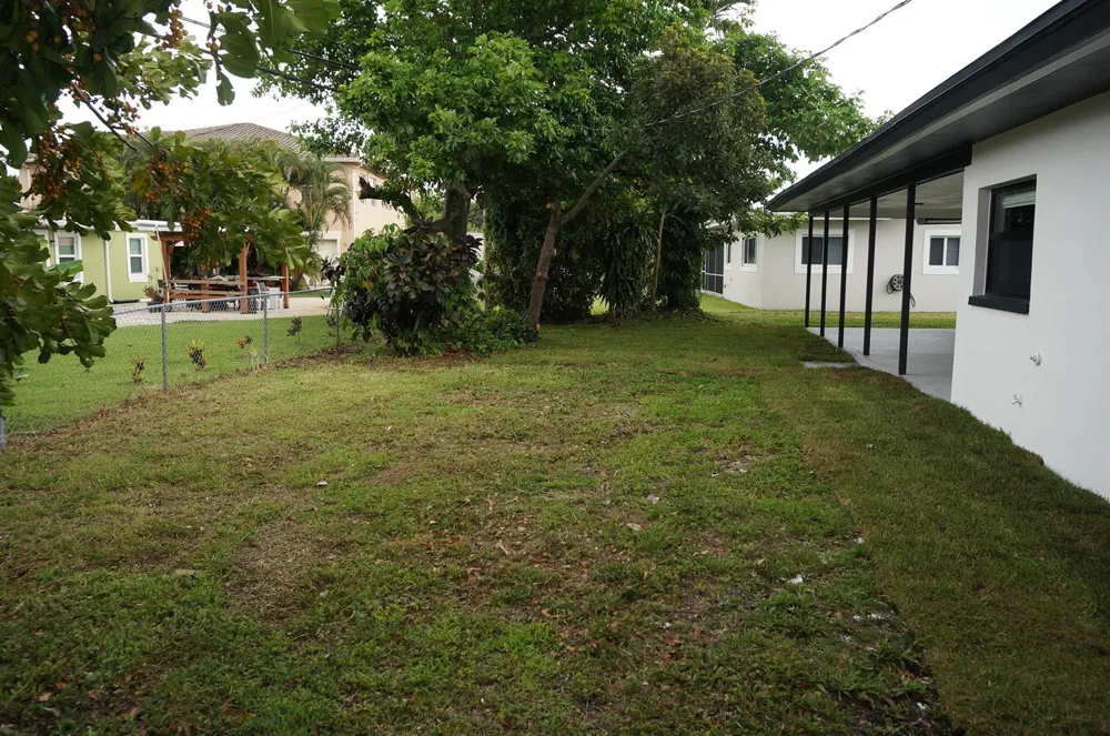 1513 39TH STREET West Palm Beach, FL 33407