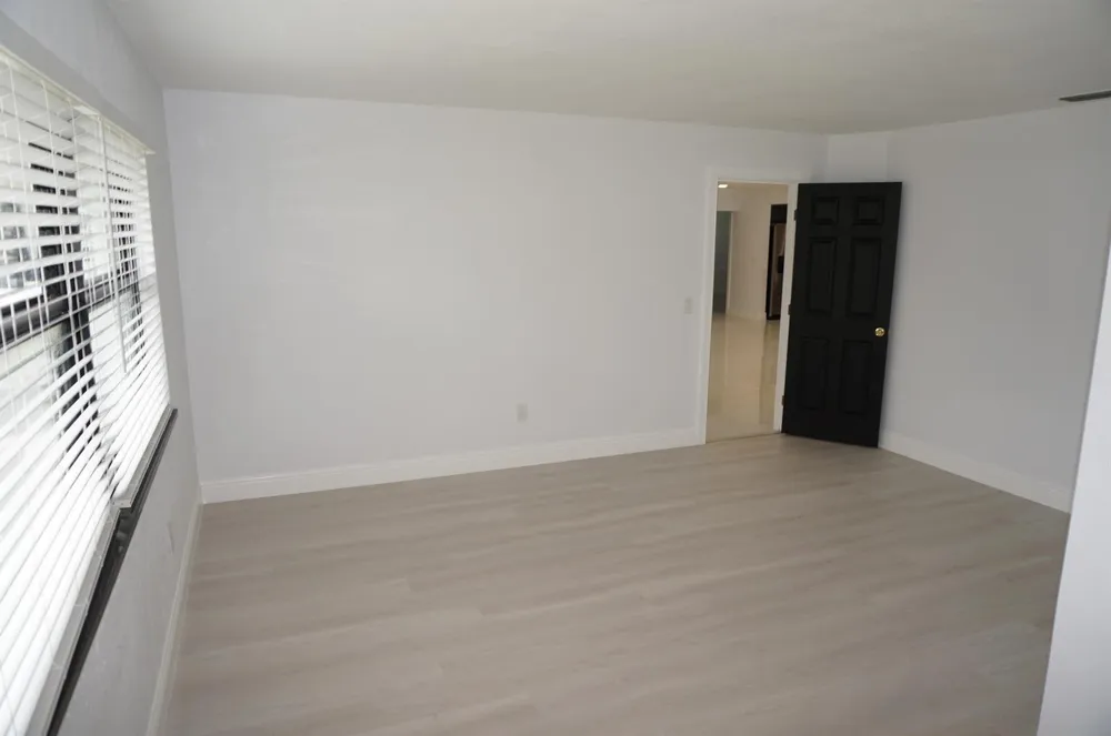 1513 39TH STREET West Palm Beach, FL 33407