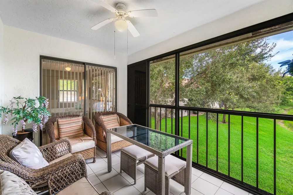 9729 SILLS DRIVE E #201 Boynton Beach, FL 33437