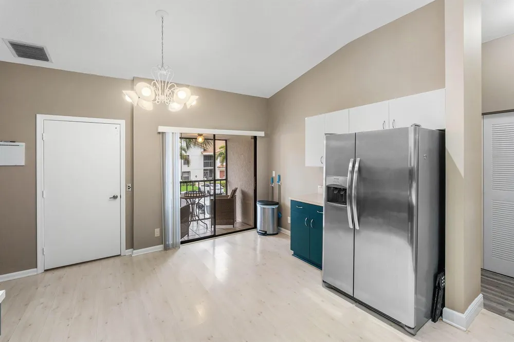 9729 SILLS DRIVE E #201 Boynton Beach, FL 33437