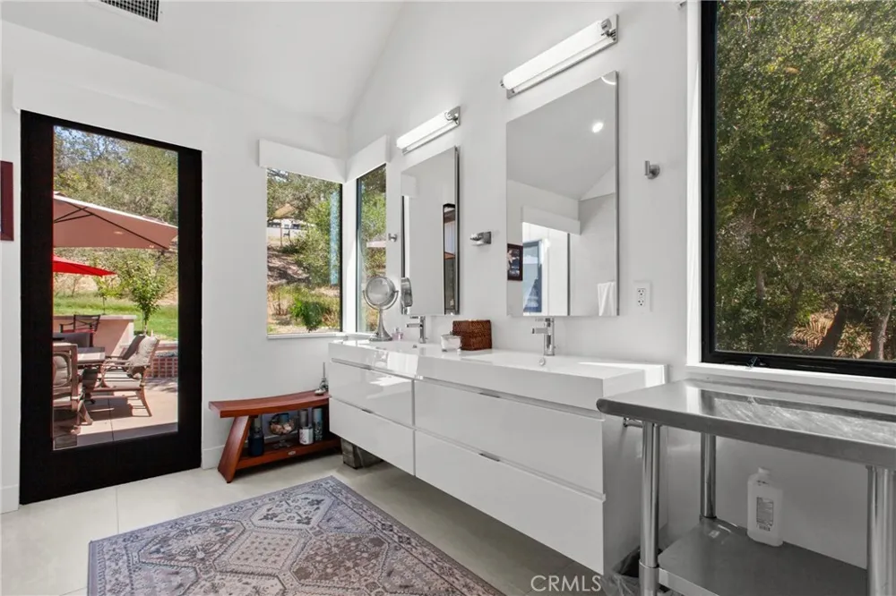 2054 Fixlini Street San Luis Obispo, CA 93401