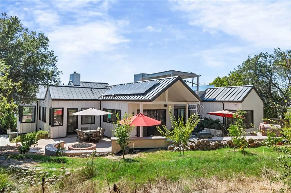 2054 Fixlini Street San Luis Obispo, CA 93401