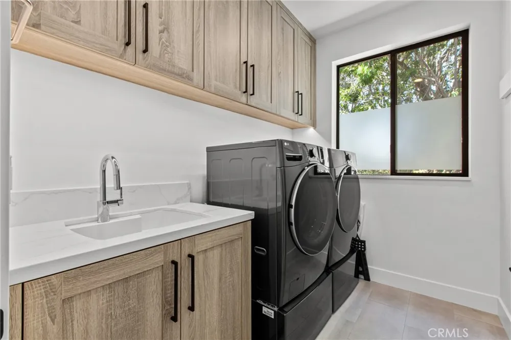 2054 Fixlini Street San Luis Obispo, CA 93401
