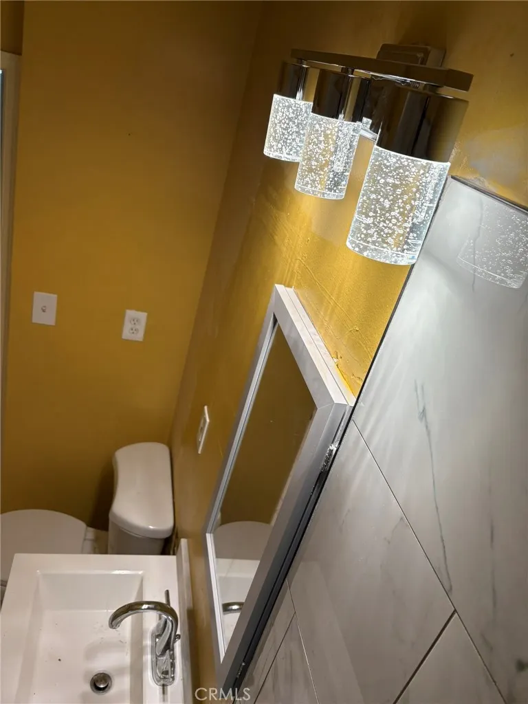 2325 Verde Bakersfield, CA 93304