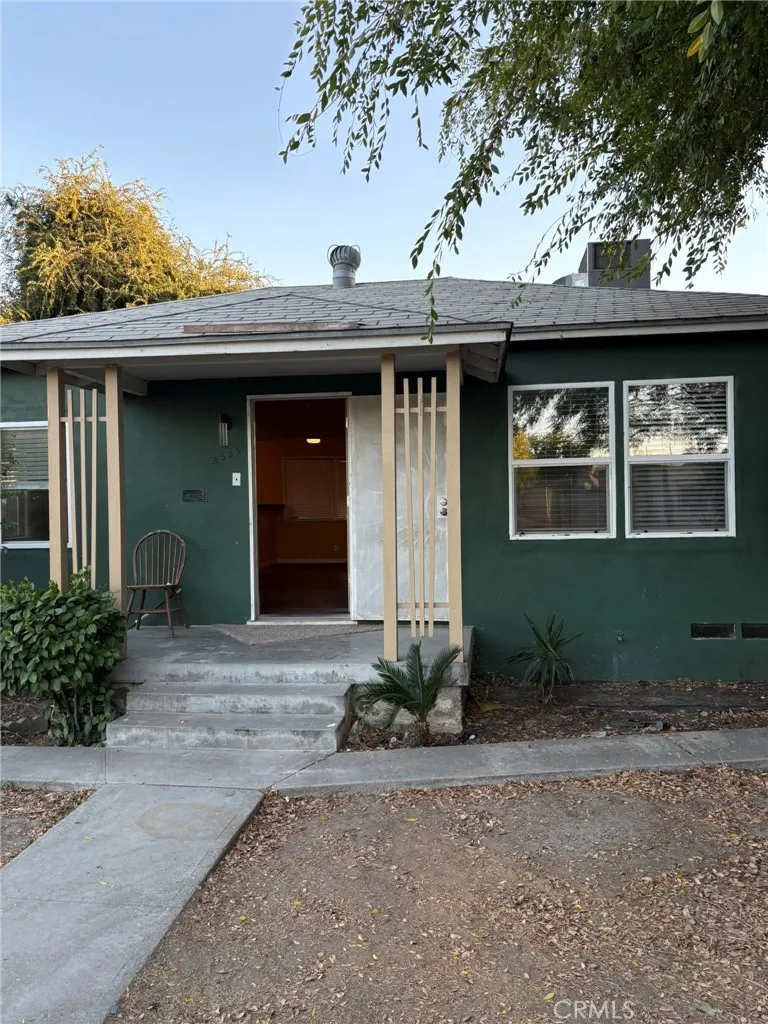 2325 Verde Bakersfield, CA 93304