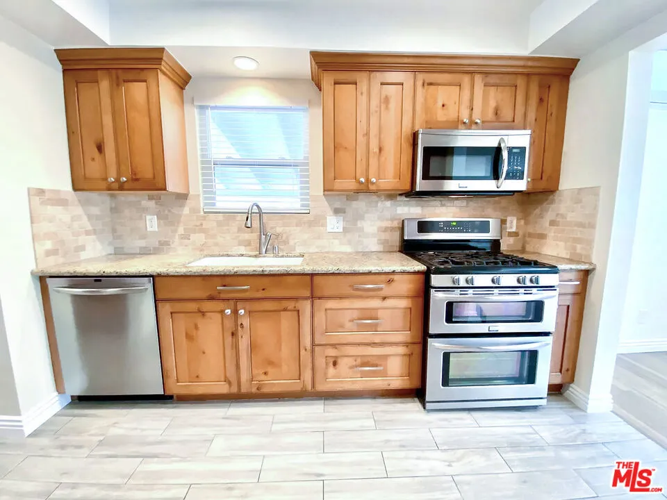 18515 Doty Avenue Torrance, CA 90504