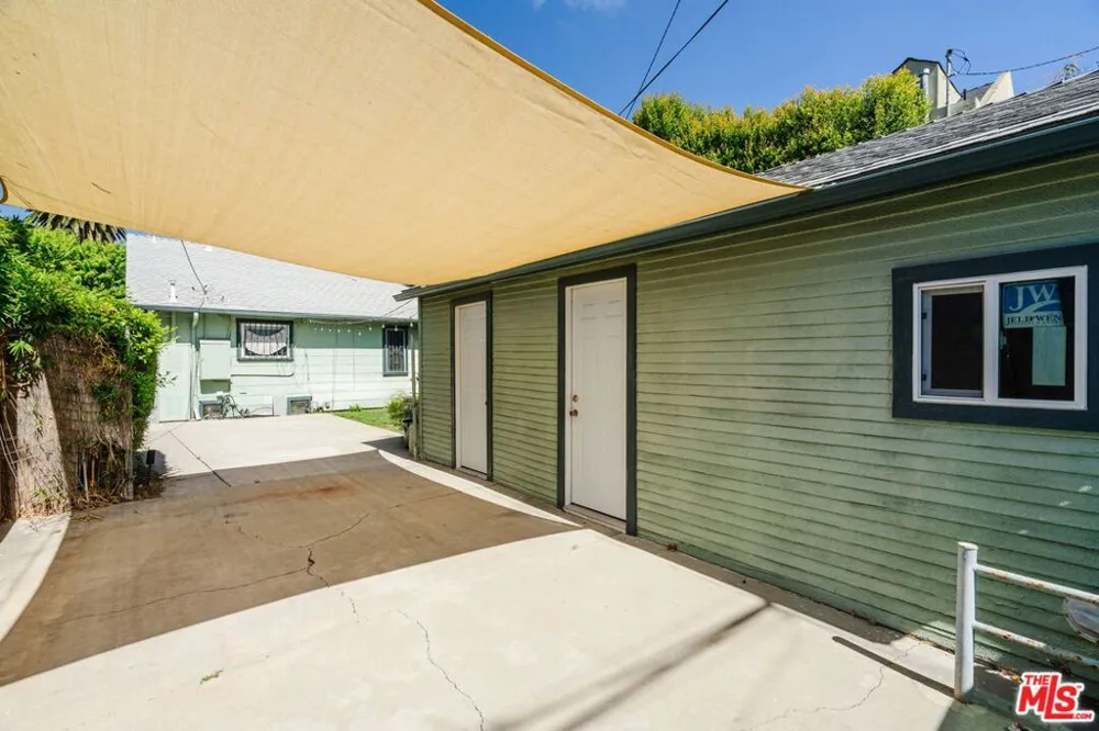 840 Milwood Avenue Los Angeles, CA 90291