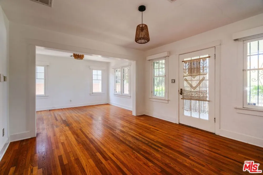 840 Milwood Avenue Los Angeles, CA 90291
