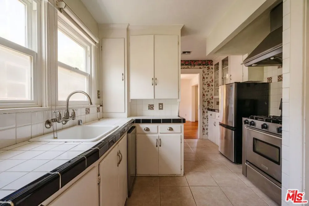 840 Milwood Avenue Los Angeles, CA 90291