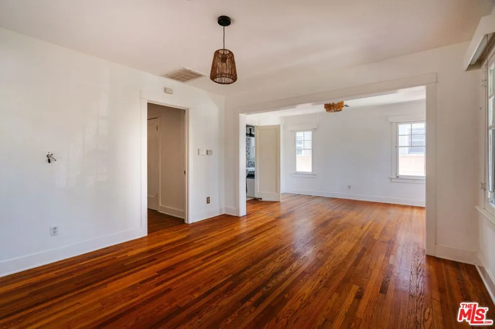 840 Milwood Avenue Los Angeles, CA 90291