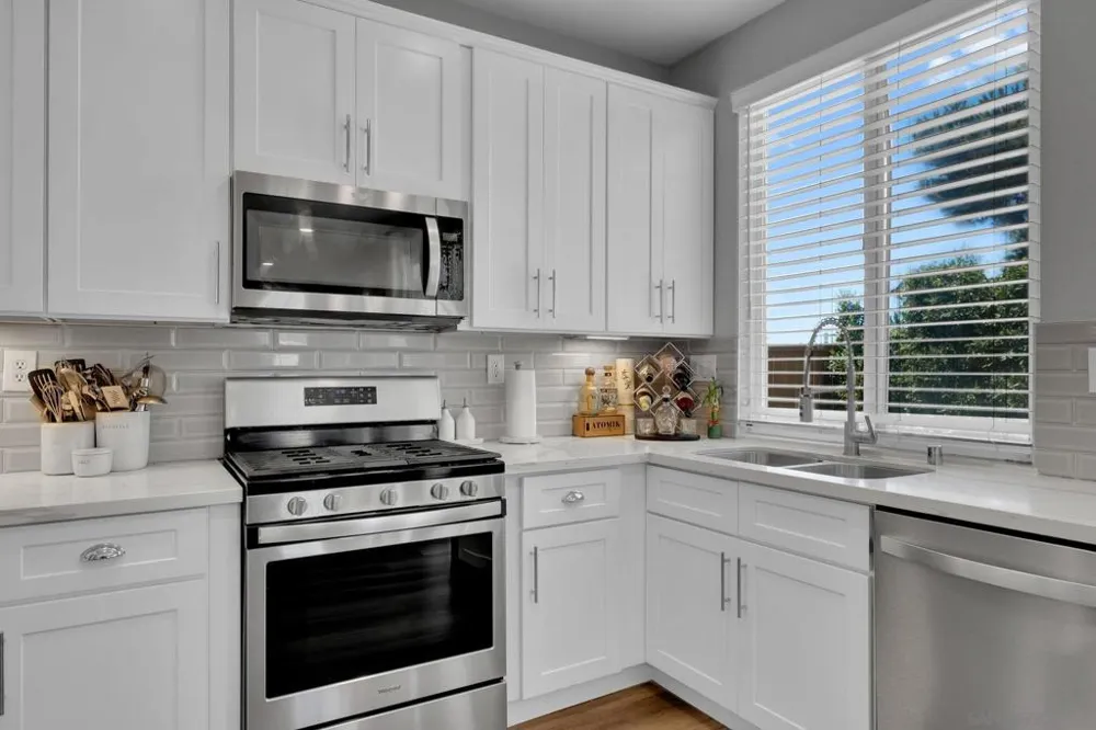 1961 Petaluma Chula Vista, CA 91913
