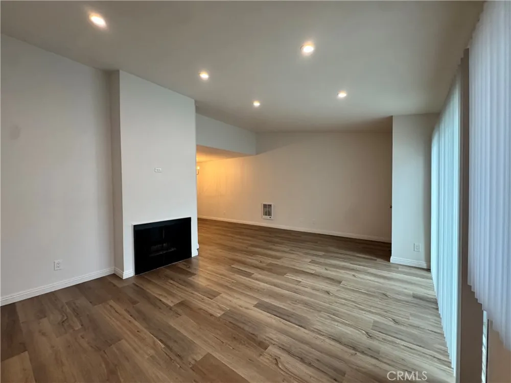 25018 Eshelman Avenue #4 Lomita, CA 90717