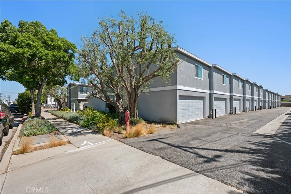 25018 Eshelman Avenue #4 Lomita, CA 90717