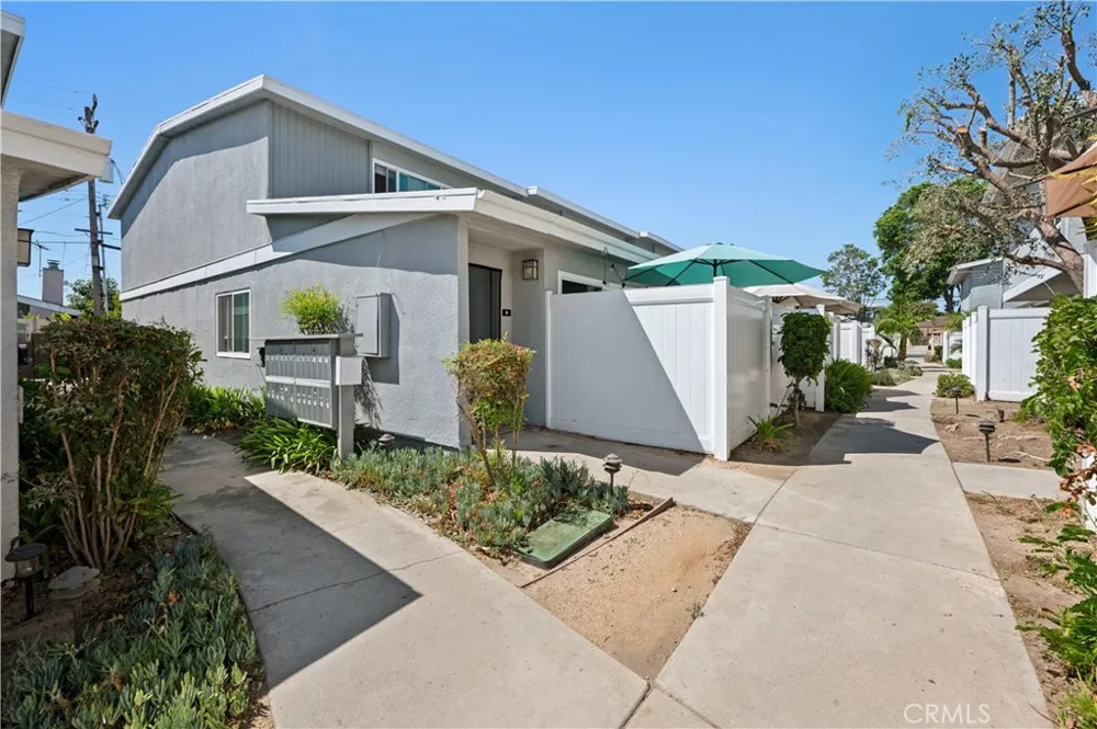 25018 Eshelman Avenue #4 Lomita, CA 90717