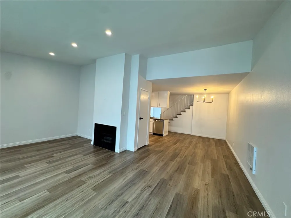 25018 Eshelman Avenue #4 Lomita, CA 90717